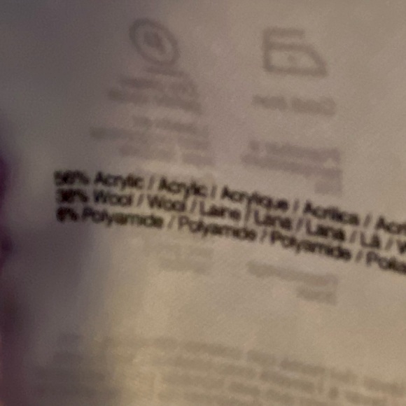 ESPRIT Turtleneck. Black chunky wool cowl neck. - Picture 6 of 9